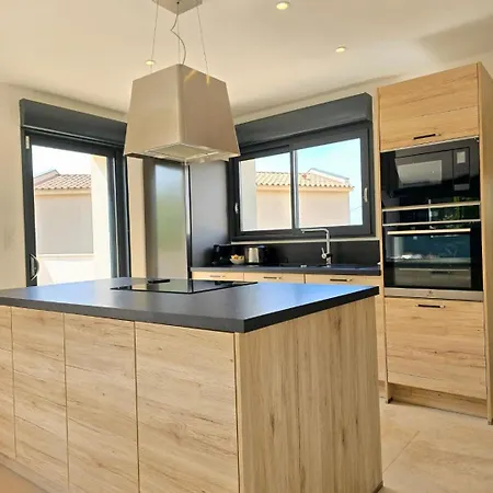 Apartmán L'ecrin D'andrea - A 20min De La Et 5min Du Centre, Parking Prive - By Auraconciergerie